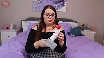Fat And Beautiful Goth Girl Uses Horror Themed Dildo In Sydney Screams Video