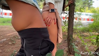 Public Sex Adventure With A Stunning Amateur Babe