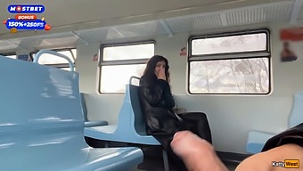 Pengembaraan Kereta Api Awam Dengan Bonus Tambahan Aktiviti Cumwalk